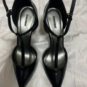 Grace Black Patent Leather Heels